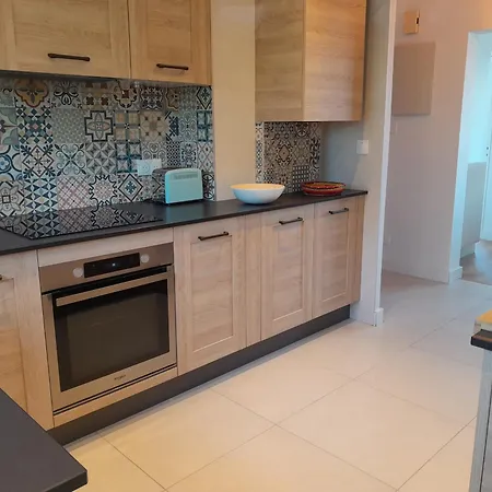 Appartamento Spacieux T4 Rénové à Hendaye, Lumineux Et Calme, Proche Avec Parking Et Wifi. - Fr-1-239-985 Hendaye