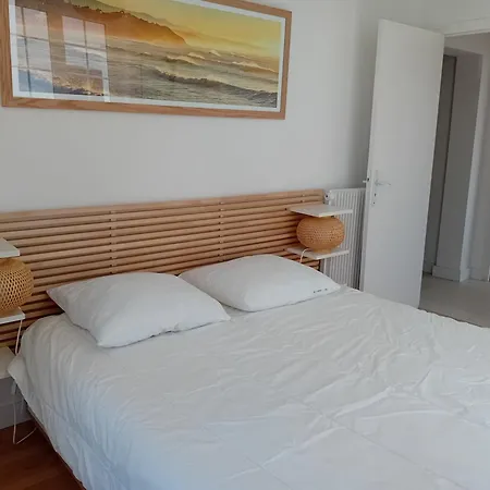 Spacieux T4 Renove A Hendaye, Lumineux Et Calme, Proche Avec Parking Et Wifi. - Fr-1-239-985